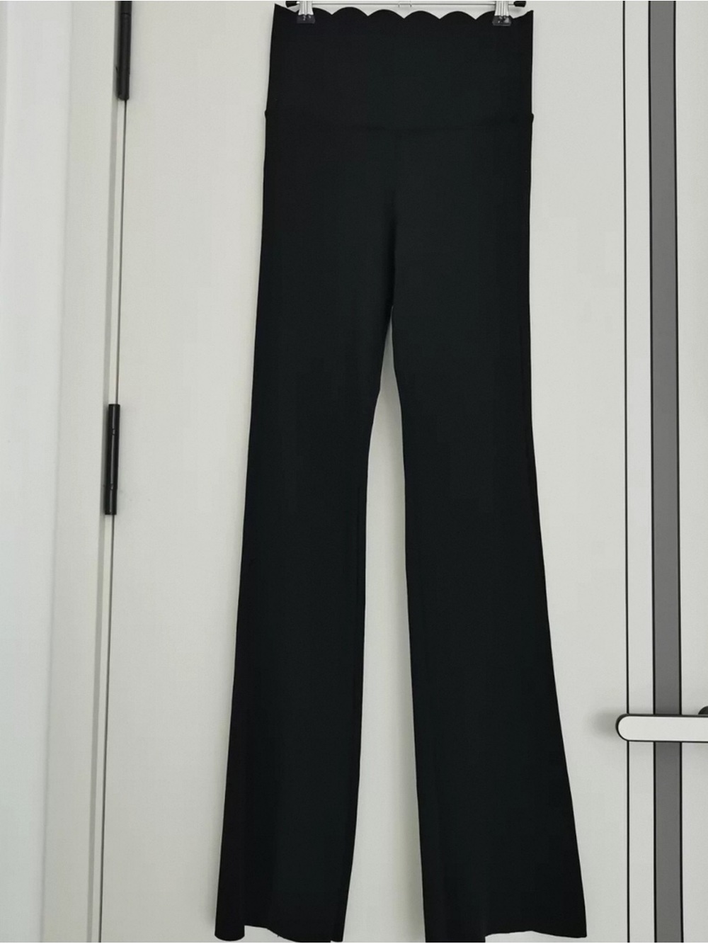 High-Rise Black Flare Leggings - Classic Stretch